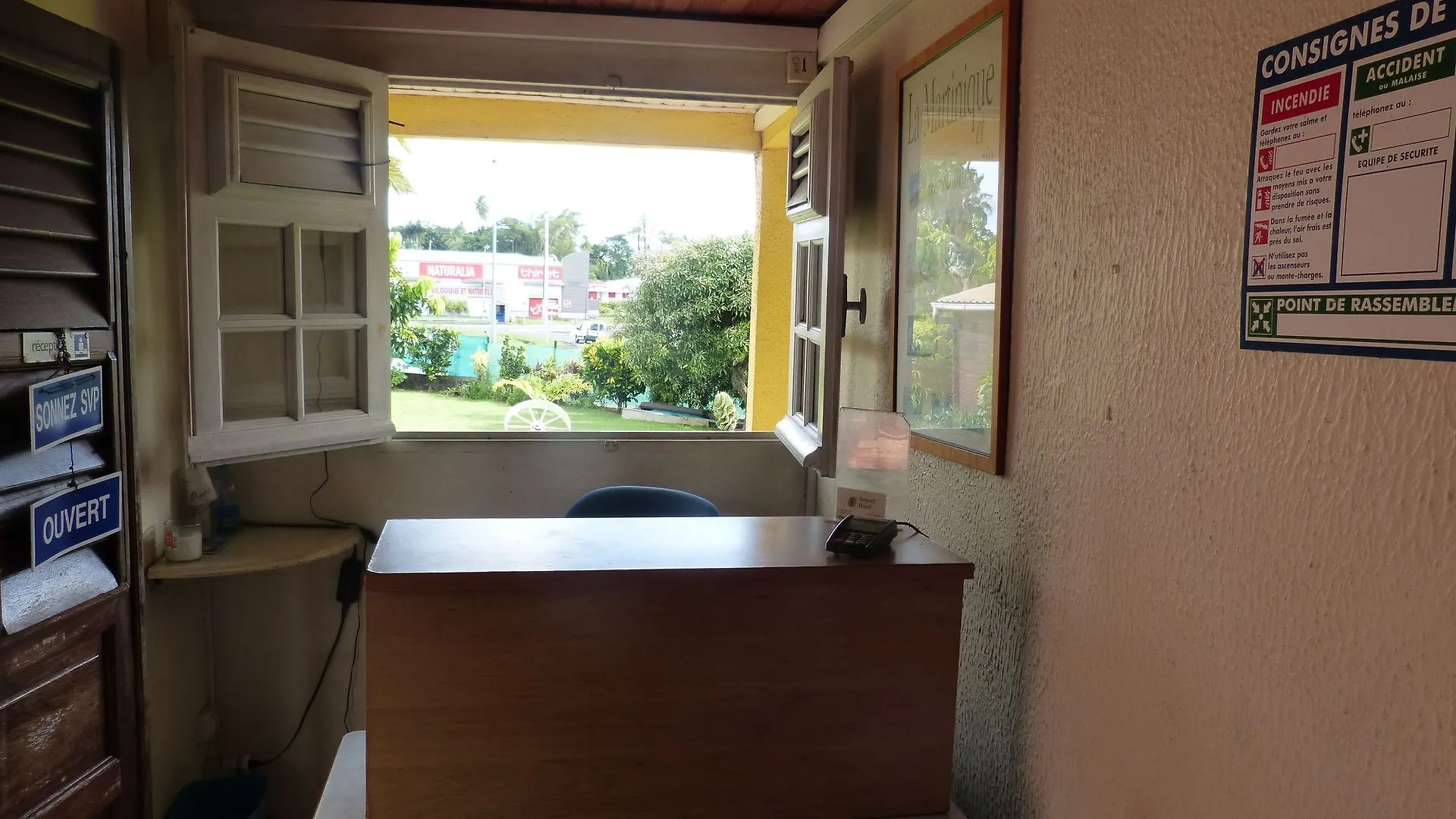 Airport Hotel Ducos