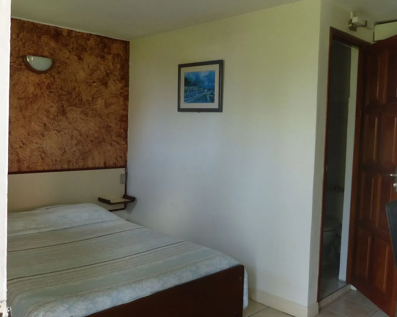 Airport Hotel Ducos 3*,